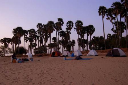 acampadas-africca.jpg
